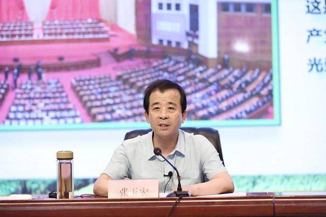 巴贡果村新领导引领村庄迈向辉煌新篇章