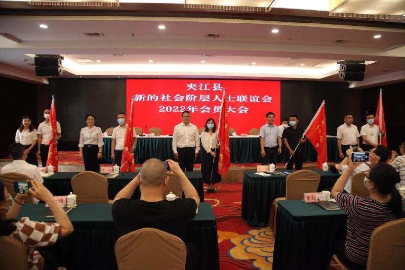 哭干双瞳只为找回最初的你 第5页